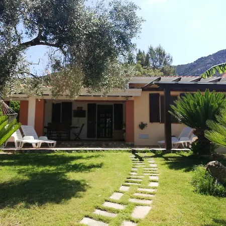Villa Rebecca Solanas  Exterior photo